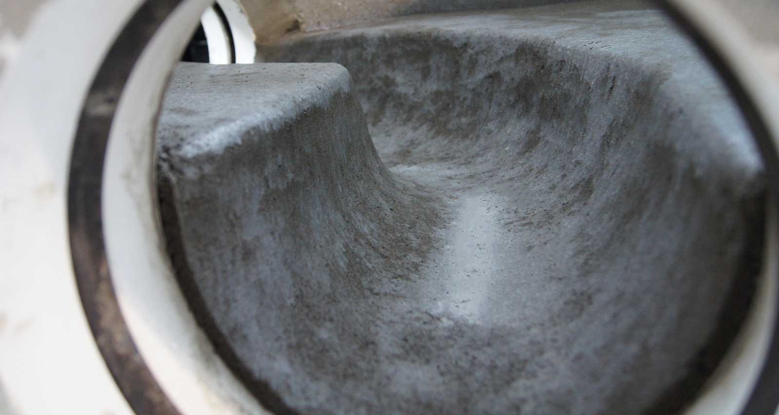 Kineta betonowa w dnie studni